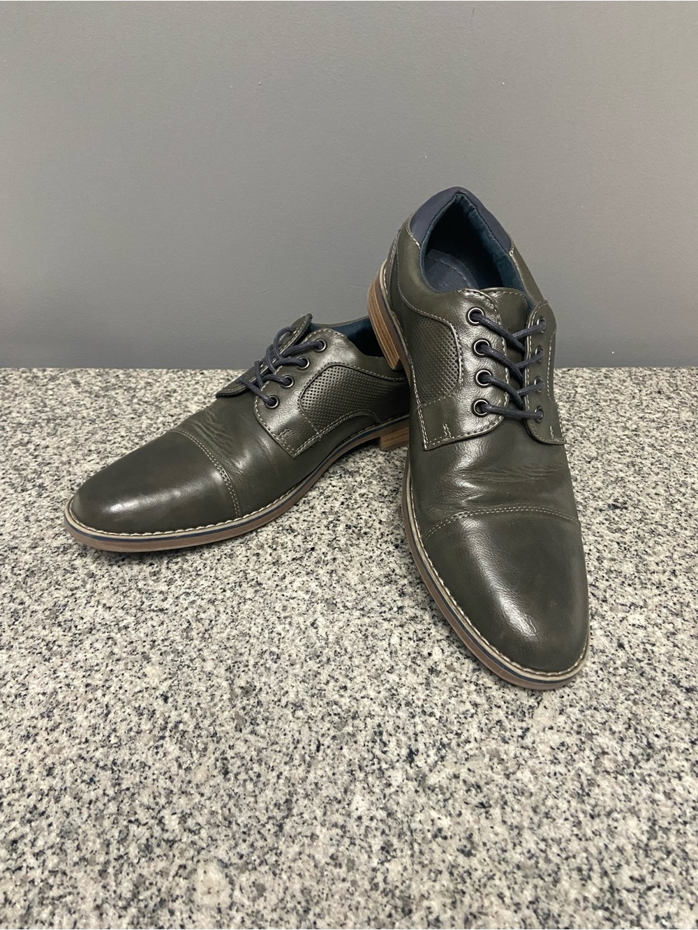 Mens RESTORATION Cap Toe Oxford Olive Green Size 10 Cushion Ankle Shoes Casual